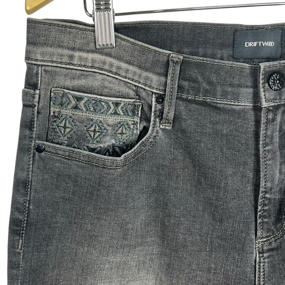 DRIFTWOOD Jackie Black Embroidered Hem Stretch Skinny Jeans Mid-Rise Size 32 - Picture 5 of 7